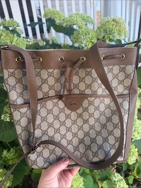 Vintage Gucci monogram canvas drawstring bucket bag 🌟 READ DISCRIPTION